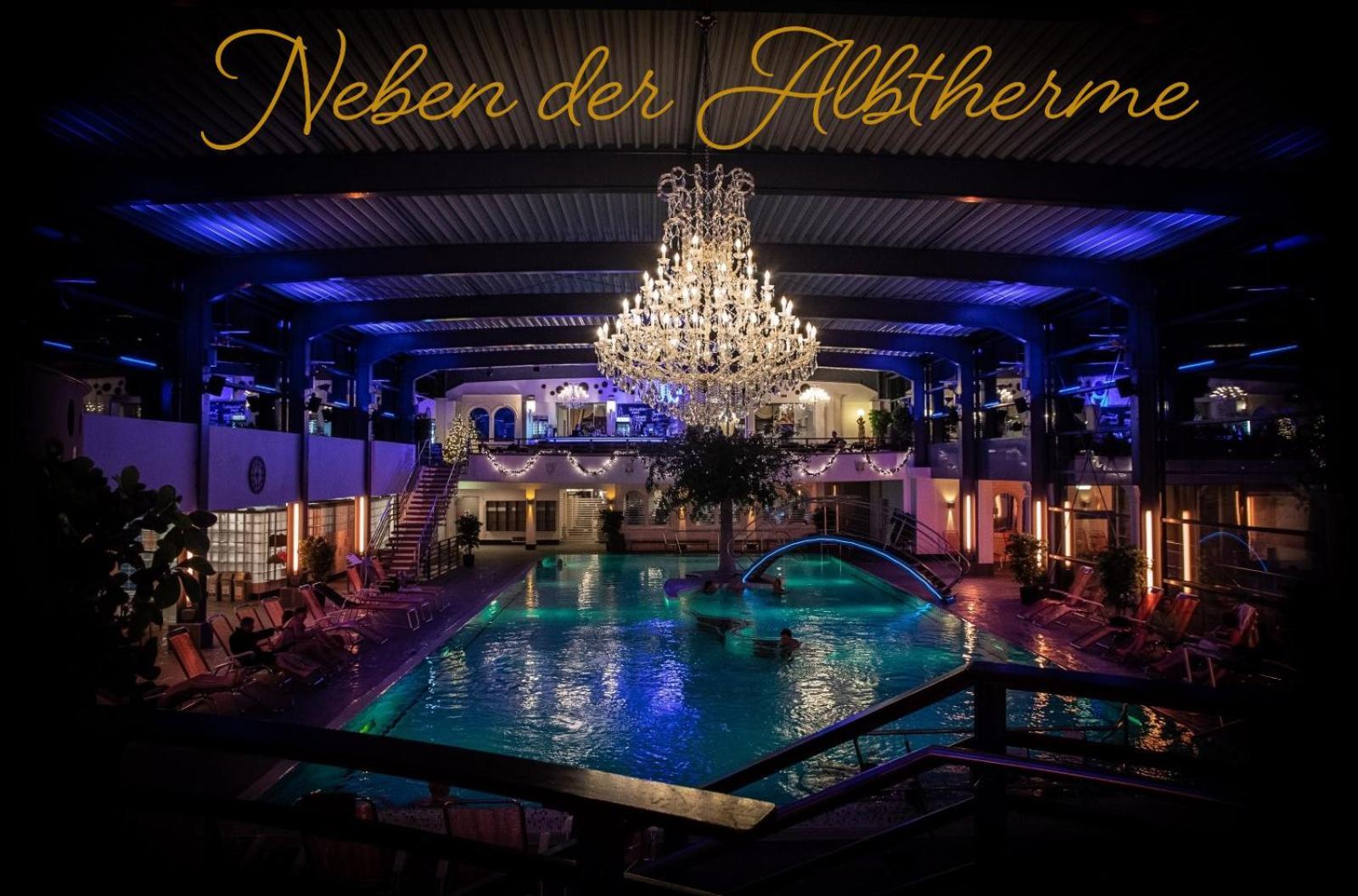 Erholungs- Apartment Am Kurpark & Therme Bad Urach Zewnętrze zdjęcie